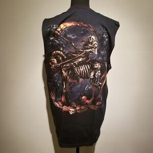SKUL BONE TANK TOP GREAT GRAPHICS 2005 LARGE. B35